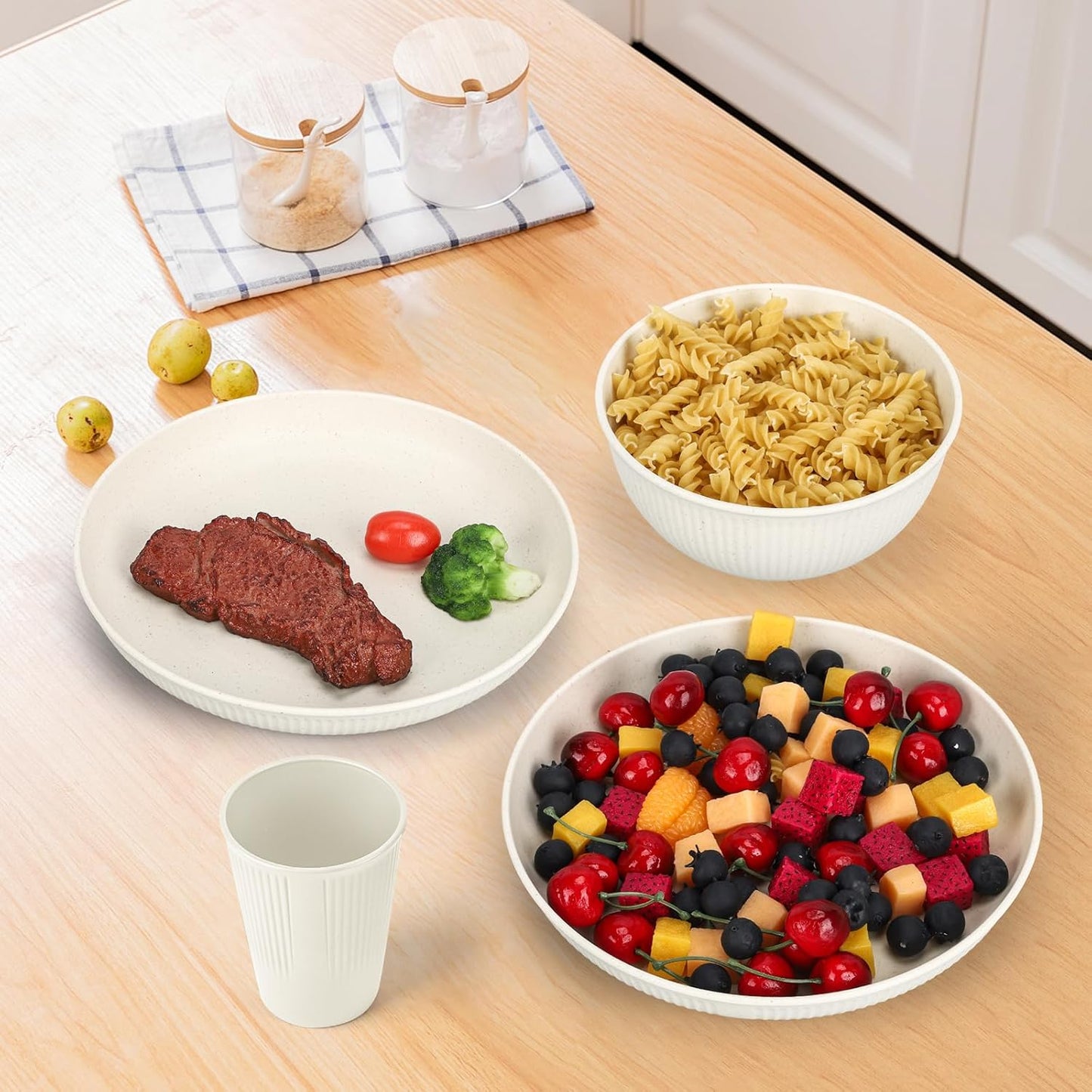 Durable 18pcs camping dinnerware set – unbreakable & reusable.